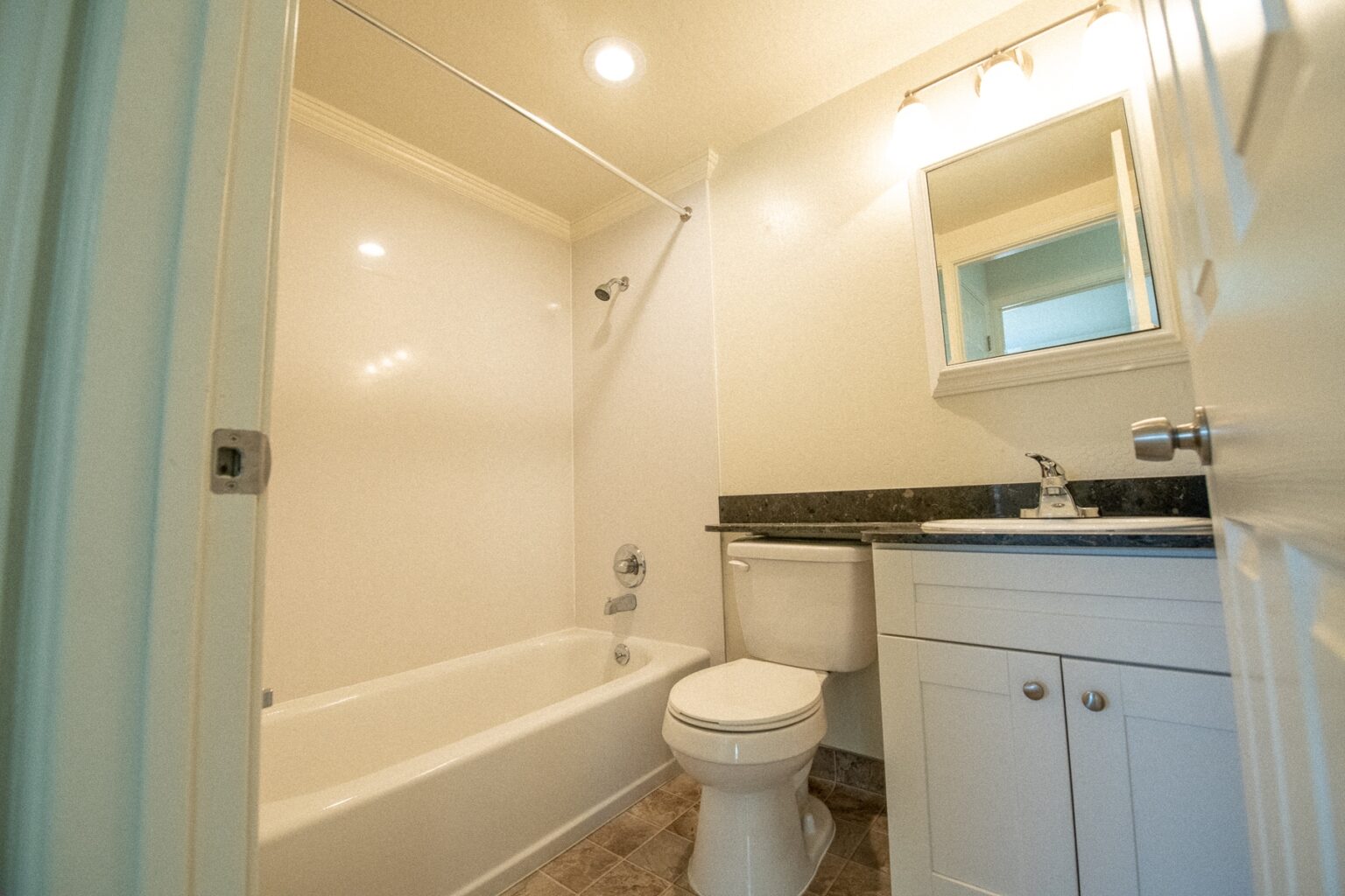 Jackson Lake Studio Bedroom Apartment 4